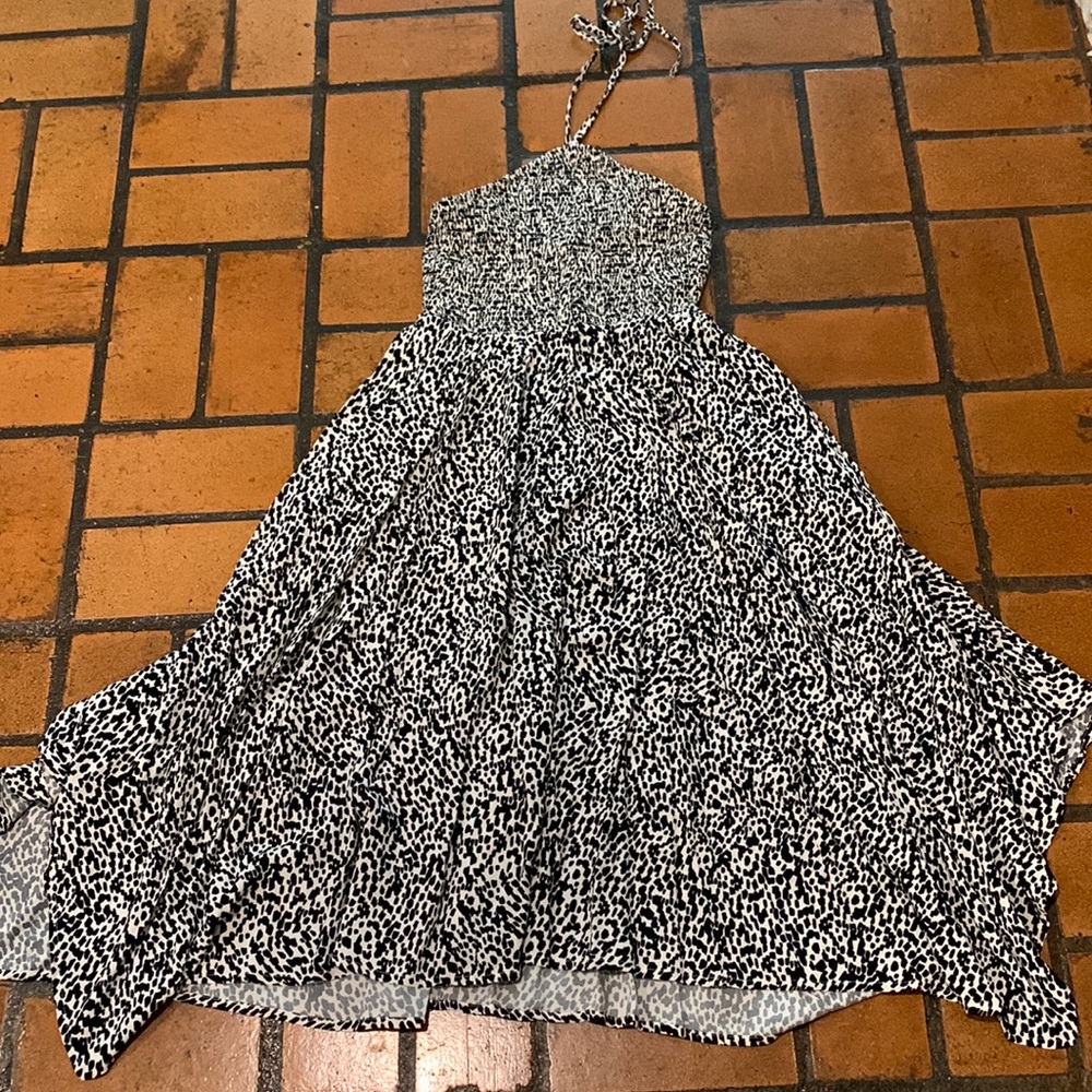 Old Navy white with black print halter dress, size XS petite